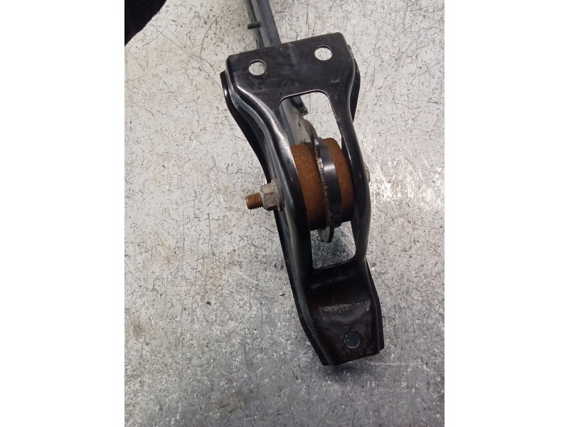 Recambio de brazo suspension superior trasero derecho para opel antara cosmo 4x4 referencia OEM IAM   