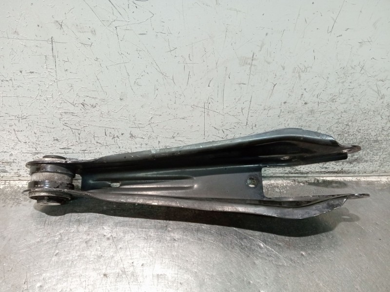 Recambio de brazo suspension inferior trasero derecho para bmw x3 (f25) referencia OEM IAM 33306795812  