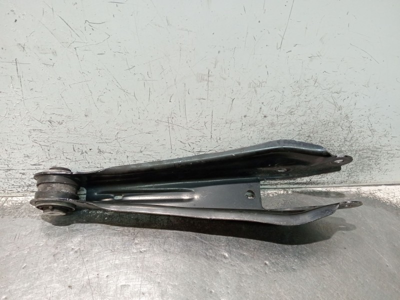 Recambio de brazo suspension inferior trasero izquierdo para bmw x3 (f25) referencia OEM IAM 33306795812  