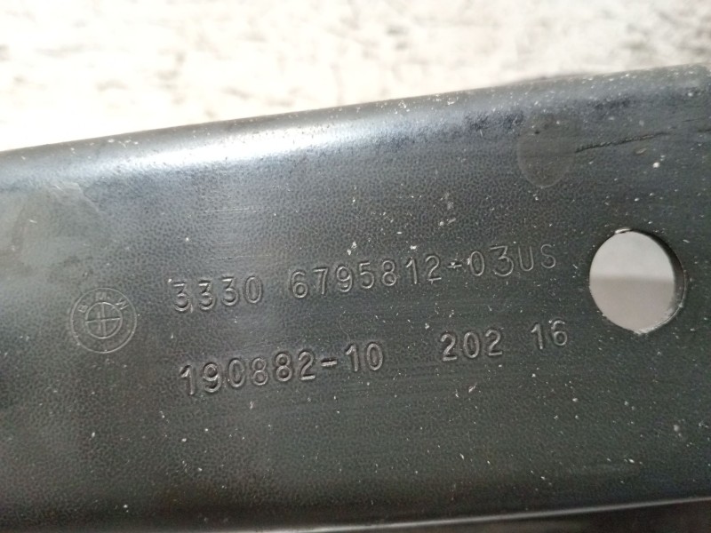 Recambio de brazo suspension inferior trasero izquierdo para bmw x3 (f25) referencia OEM IAM 33306795812  
