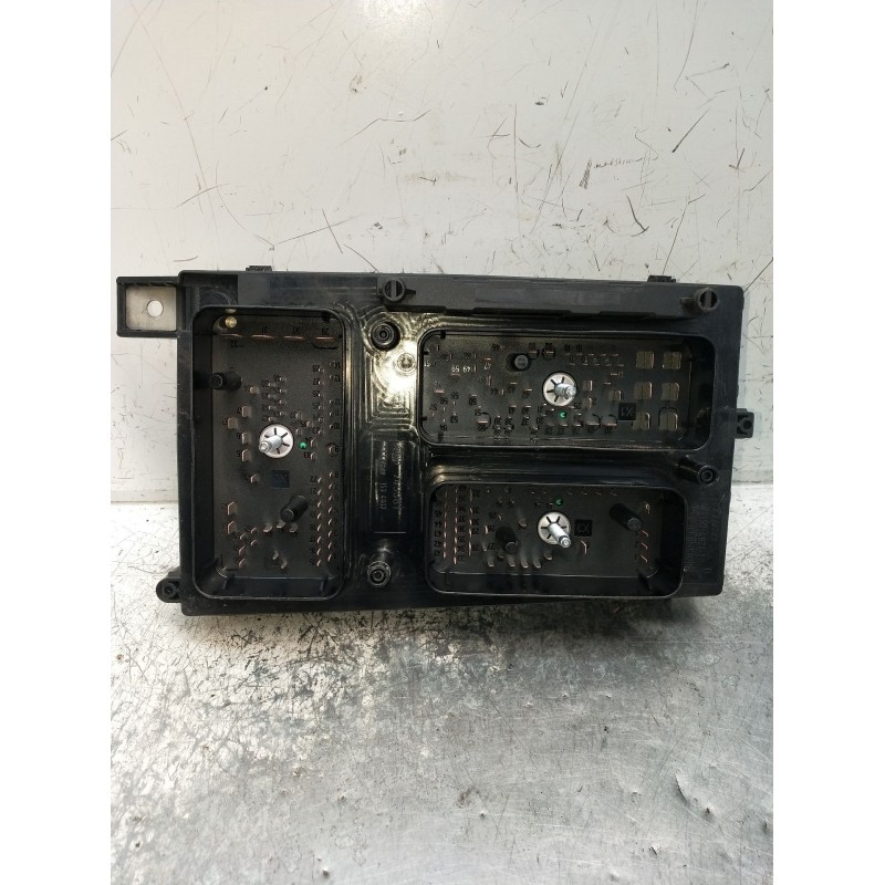 Recambio de caja reles / fusibles para opel astra h (a04) 1.4 (l48) referencia OEM IAM 5DK00866802  