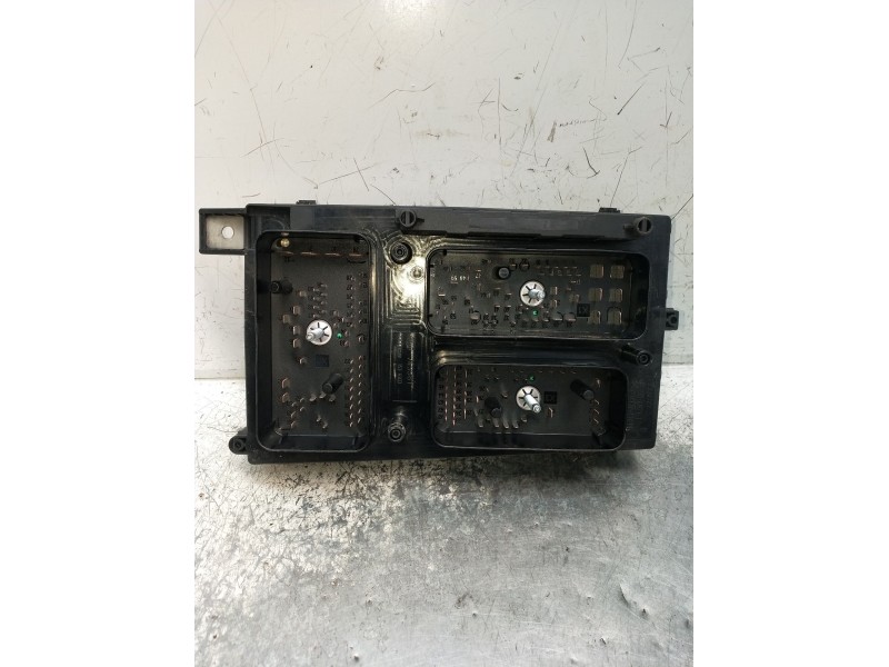 Recambio de caja reles / fusibles para opel astra h (a04) 1.4 (l48) referencia OEM IAM 5DK00866802  
