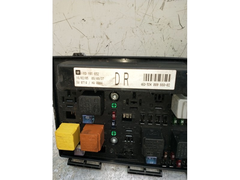 Recambio de caja reles / fusibles para opel astra h (a04) 1.4 (l48) referencia OEM IAM 5DK00866802  