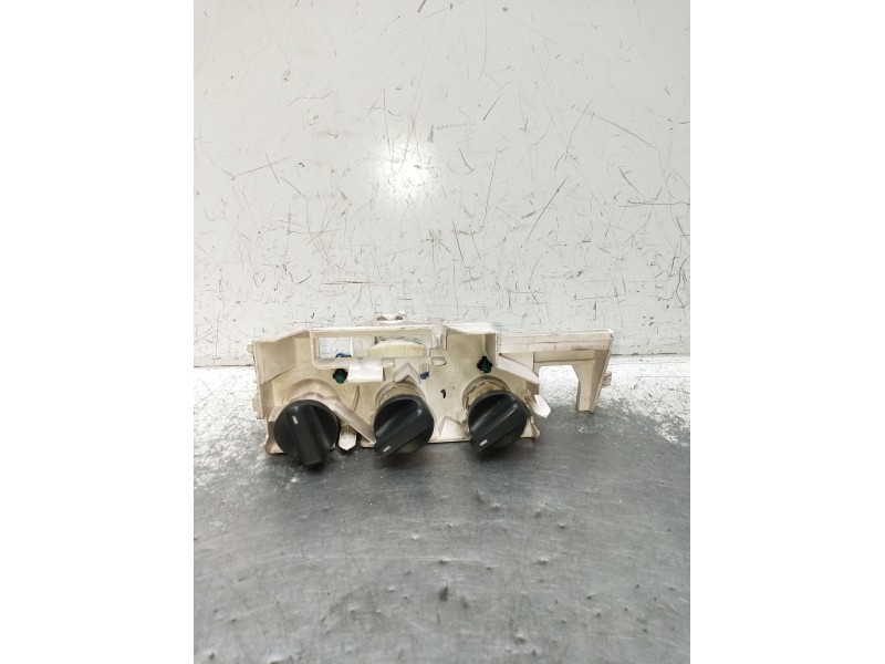 Recambio de mando calefaccion / aire acondicionado para toyota corolla (e11) referencia OEM IAM 1559112210  