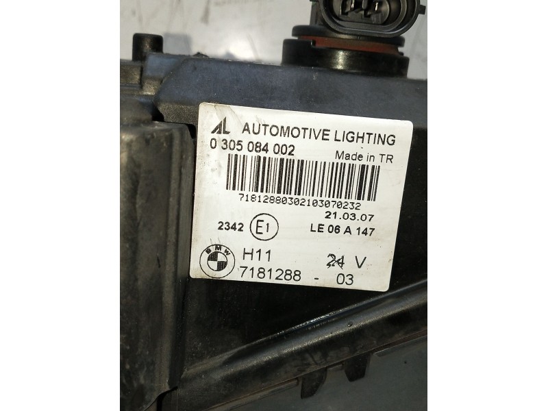 Recambio de faro antiniebla derecho para bmw serie 1 berlina (e81/e87) 120d referencia OEM IAM 0305084002  