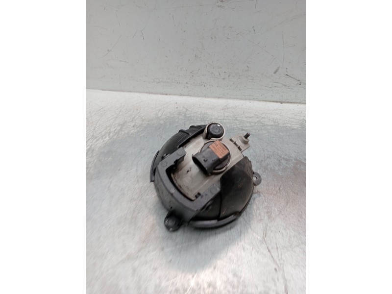 Recambio de faro antiniebla derecho para chevrolet captiva 2.0 vcdi lt referencia OEM IAM   