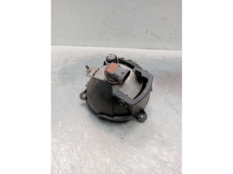 Recambio de faro antiniebla izquierdo para chevrolet captiva 2.0 vcdi lt referencia OEM IAM   