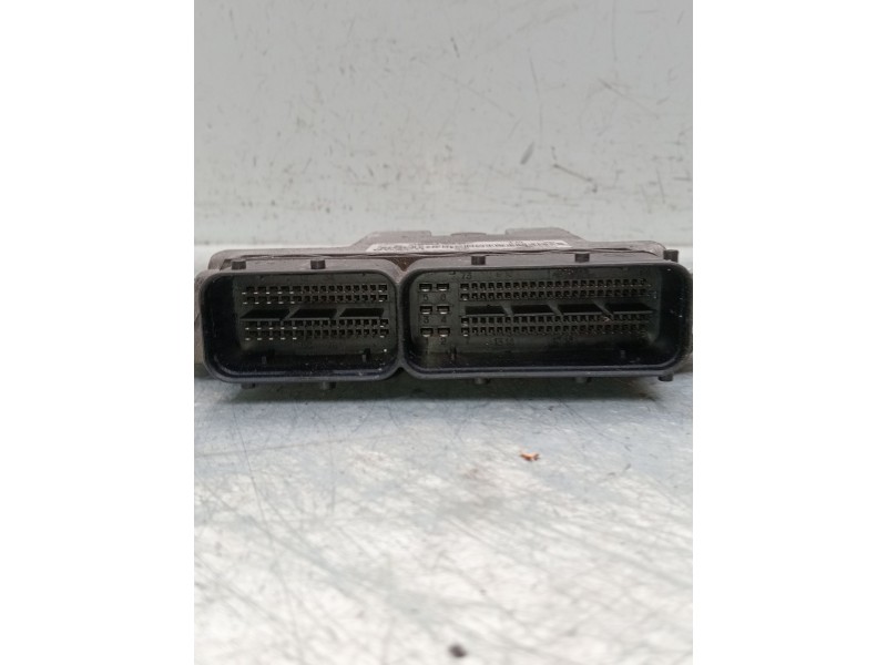 Recambio de centralita motor uce para chevrolet captiva 2.0 vcdi lt referencia OEM IAM 0281012695 96813187  