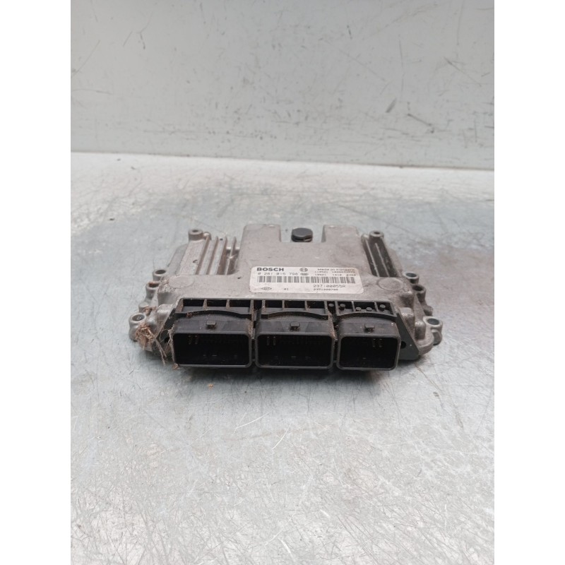 Recambio de centralita motor uce para renault megane iii hatchback (bz0/1_, b3_) 1.9 dci (bz0n, bz0j) referencia OEM IAM 0281015