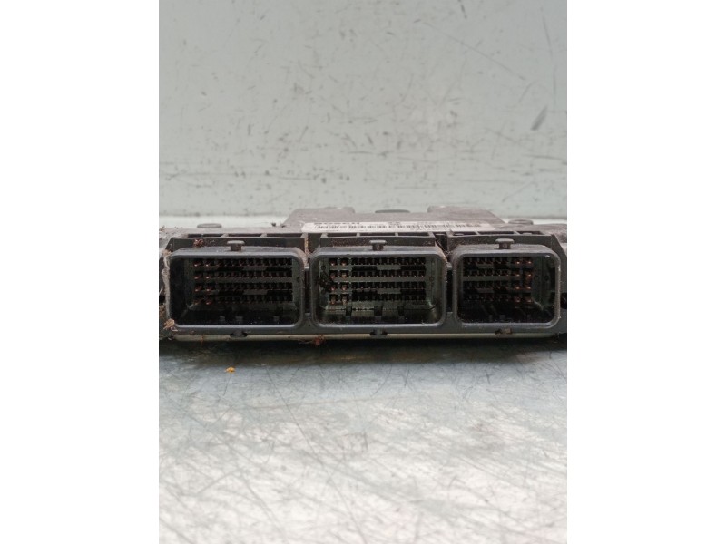 Recambio de centralita motor uce para renault megane iii hatchback (bz0/1_, b3_) 1.9 dci (bz0n, bz0j) referencia OEM IAM 0281015