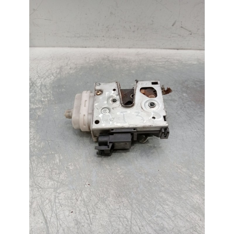 Recambio de motor cierre centralizado delantero izquierdo para audi a3 (8l1) 1.9 tdi referencia OEM IAM 8l1837015  