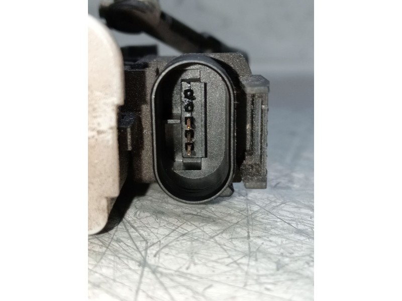 Recambio de motor cierre centralizado delantero derecho para audi a3 (8l1) 1.9 tdi referencia OEM IAM   