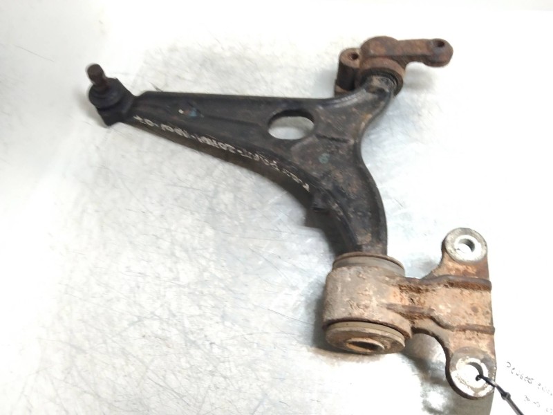Recambio de brazo suspension inferior delantero izquierdo para peugeot expert kasten furg. referencia OEM IAM   