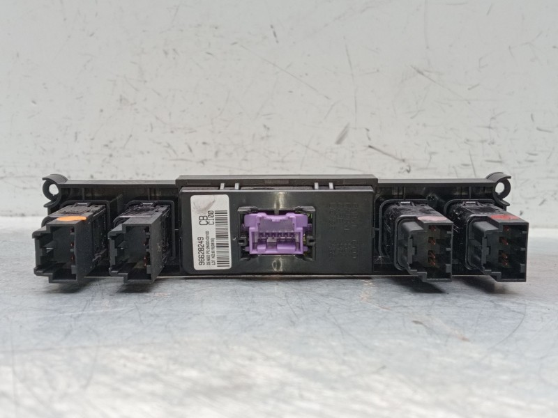 Recambio de mando multifuncion para chevrolet captiva 2.0 vcdi lt referencia OEM IAM 96628249  