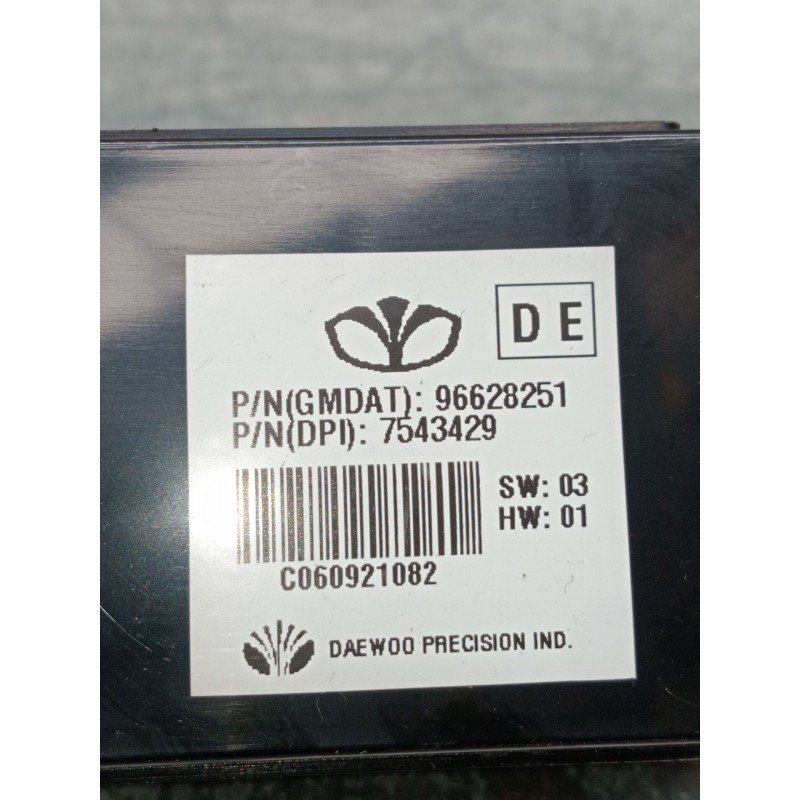 Recambio de pantalla multifuncion para chevrolet captiva 2.0 vcdi lt referencia OEM IAM 96628251 7543429  