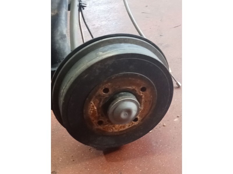 Recambio de puente trasero para dacia sandero referencia OEM IAM   TAMBOR/ABS