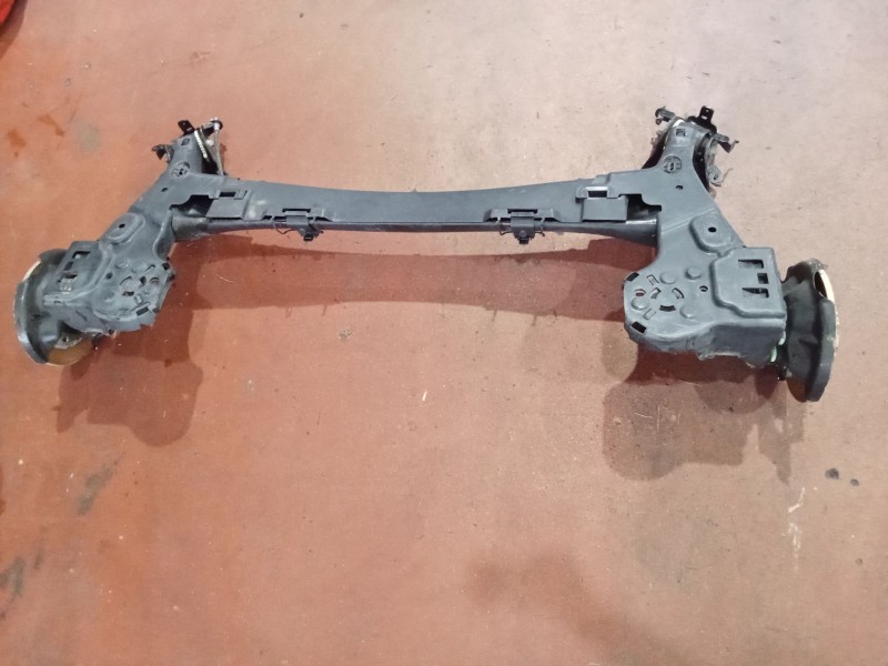 Recambio de puente trasero para peugeot 2008 i van (cu_) bluehdi 100 (cuyhym) referencia OEM IAM   DISCO/ABS