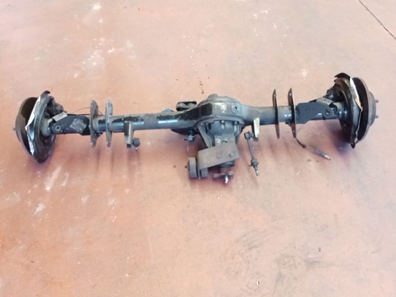 Recambio de puente trasero para land rover discovery ii (l318) 2.5 td5 4x4 referencia OEM IAM   