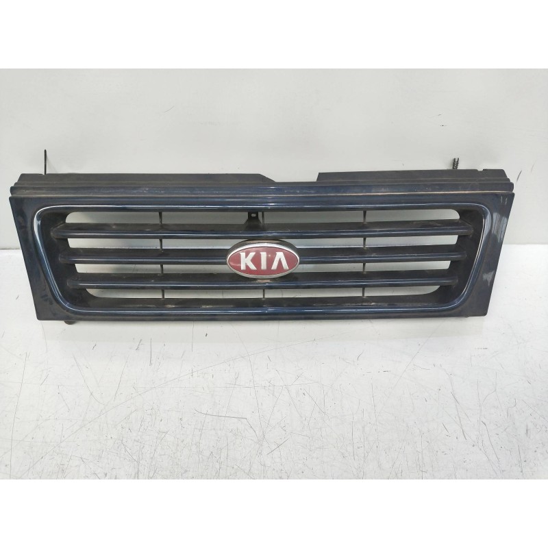 Recambio de rejilla delantera para kia sportage 2.0 turbodiesel cat referencia OEM IAM   