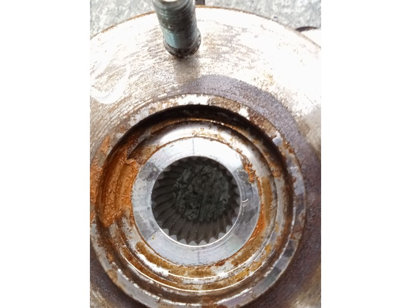 Recambio de mangueta delantera derecha para kia carens ( ) referencia OEM IAM   