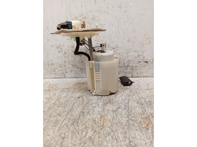 Recambio de bomba combustible para kia carens ( ) referencia OEM IAM 31110A4001 083002880 