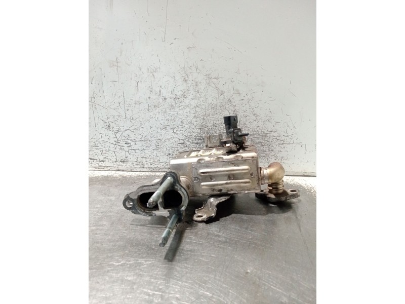 Recambio de enfriador egr para toyota auris (_e15_) 1.4 d-4d (nde150_) referencia OEM IAM 2560133060  