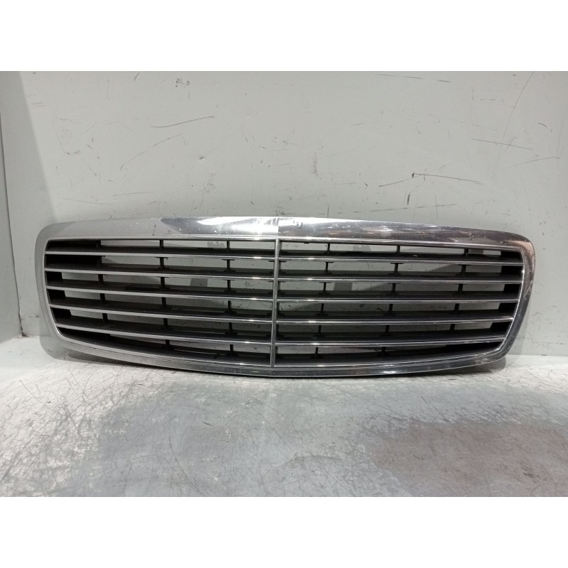 Recambio de rejilla delantera para mercedes-benz clase e (w211) e 220 cdi (211.006) referencia OEM IAM   