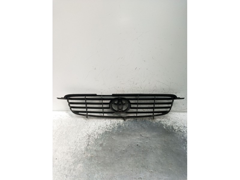 Recambio de rejilla delantera para toyota corolla (e11) referencia OEM IAM 531111A430  