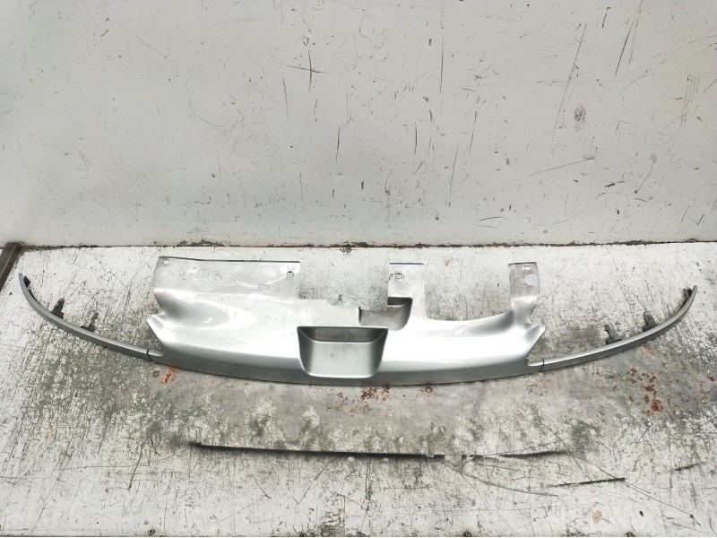 Recambio de rejilla delantera para peugeot 306 (7b, n3, n5) 1.8 referencia OEM IAM   