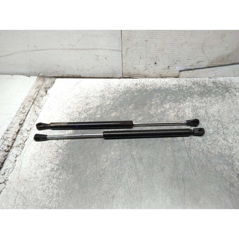 Recambio de amortiguadores maletero / porton para renault 11 1.4 gtl referencia OEM IAM 7700775878  740N