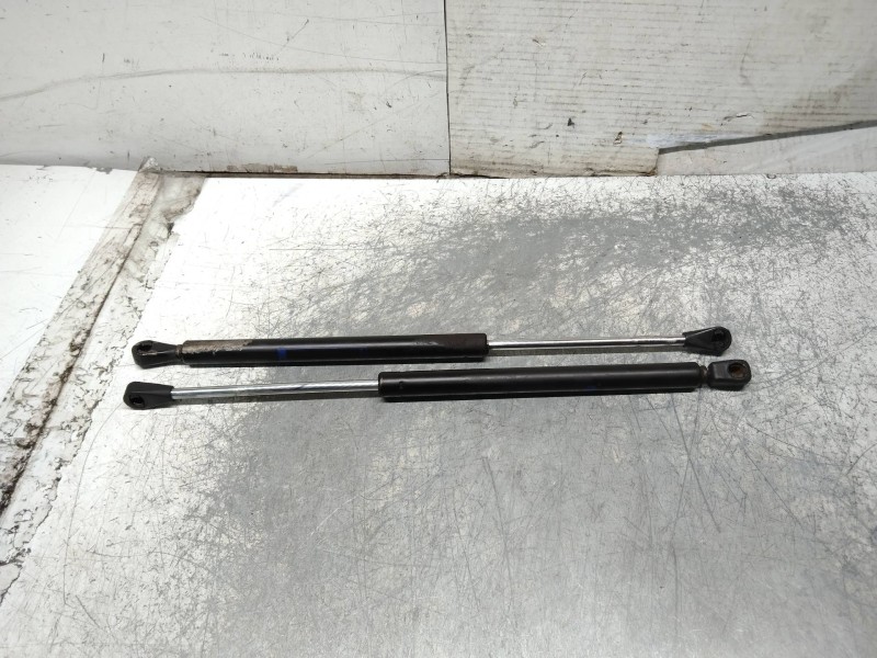 Recambio de amortiguadores maletero / porton para renault 11 1.4 gtl referencia OEM IAM 7700775878  740N