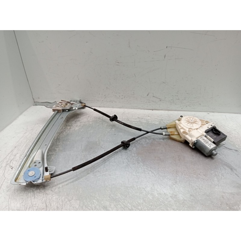 Recambio de elevalunas trasero derecho para renault megane iii hatchback (bz0/1_, b3_) 1.9 dci (bz0n, bz0j) referencia OEM IAM 8