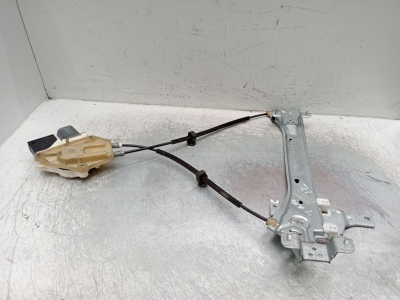 Recambio de elevalunas trasero izquierdo para renault megane iii hatchback (bz0/1_, b3_) 1.9 dci (bz0n, bz0j) referencia OEM IAM