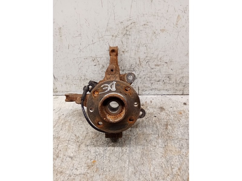 Recambio de mangueta delantera derecha para dacia sandero referencia OEM IAM   