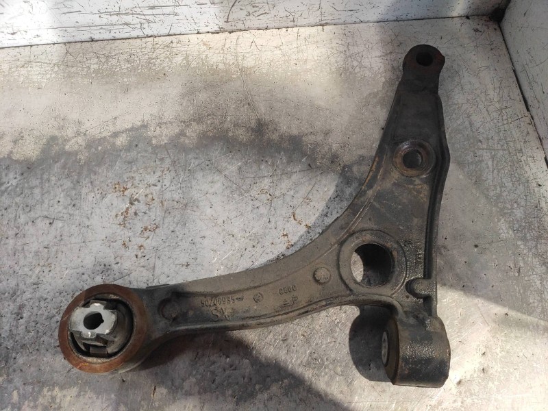 Recambio de brazo suspension inferior delantero izquierdo para fiat ducato caja cerrada 33 (06.2006 =>) 150 (rs: 3450 mm) refere