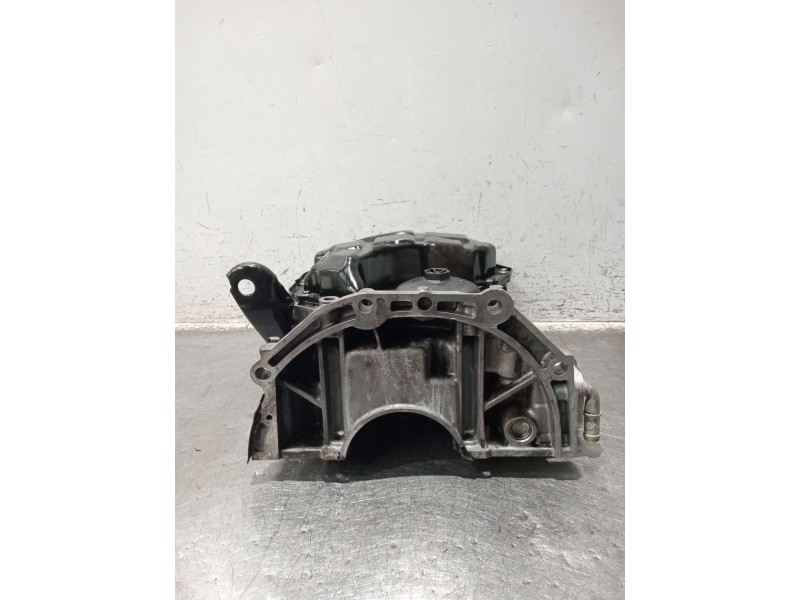 Recambio de carter para renault grand scénic iv (r9_) 1.3 tce 140 referencia OEM IAM 110175352R 111113203R 213055917R