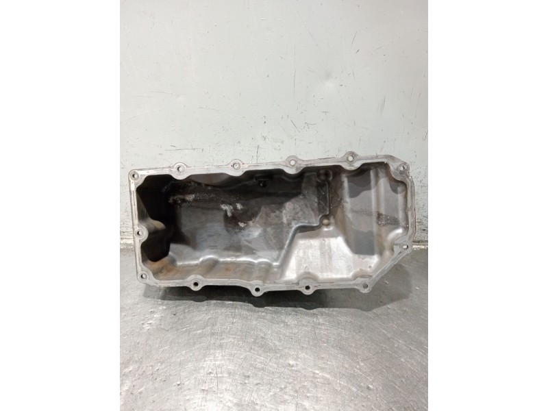 Recambio de carter para chrysler pt cruiser (pt_) 2.0 referencia OEM IAM 04777241AB  