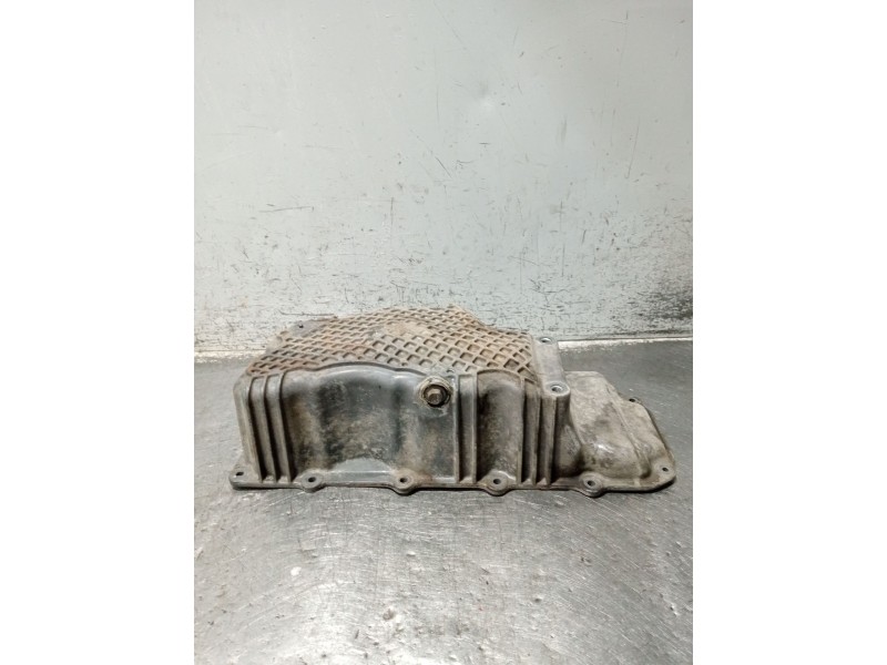 Recambio de carter para chrysler pt cruiser (pt_) 2.0 referencia OEM IAM 04777241AB  