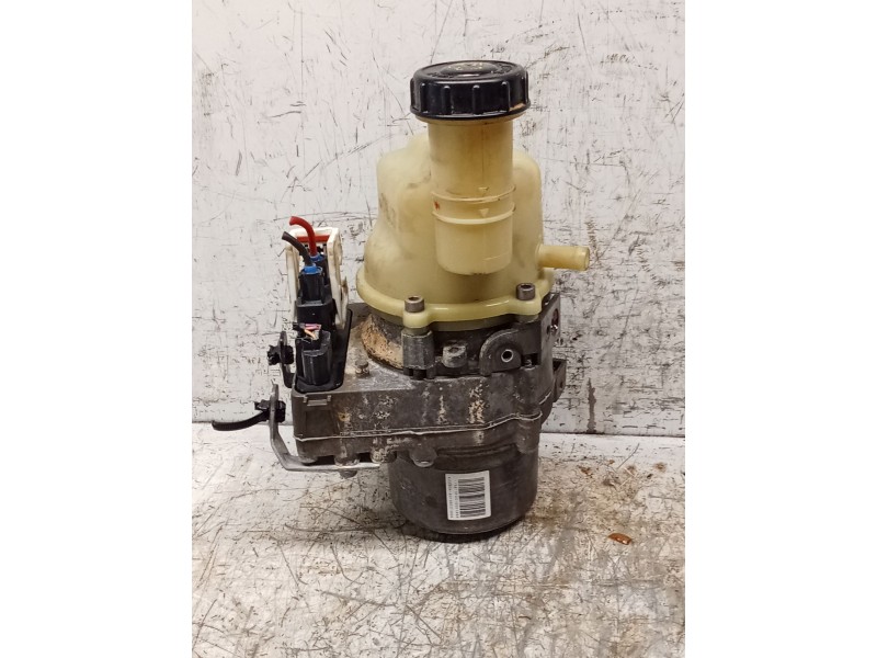 Recambio de bomba direccion para dacia sandero referencia OEM IAM   