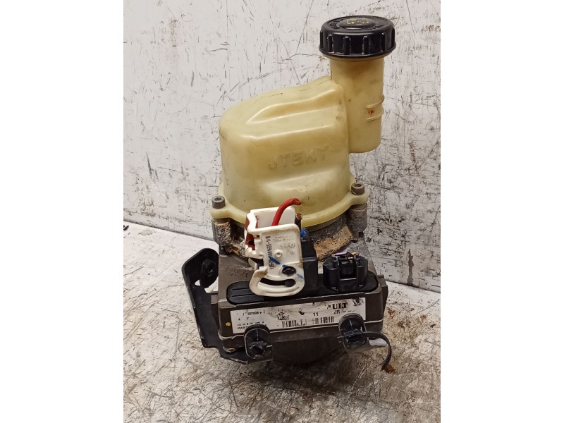 Recambio de bomba direccion para dacia sandero referencia OEM IAM   