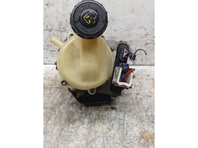 Recambio de bomba direccion para dacia sandero referencia OEM IAM   