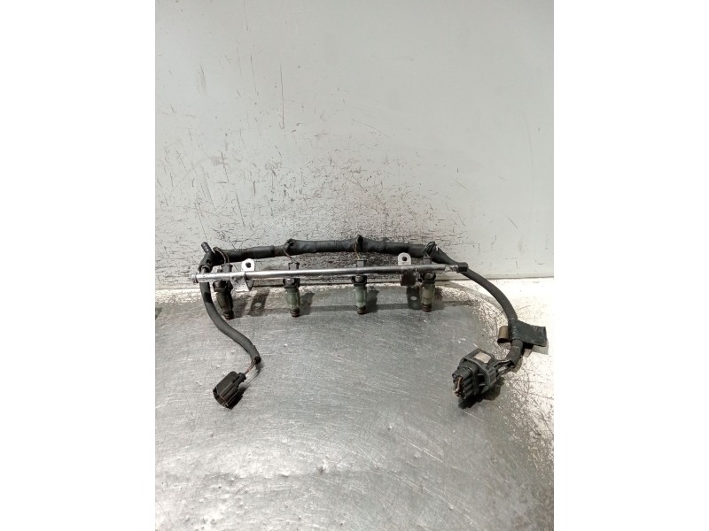 Recambio de rampa inyectora para chrysler pt cruiser (pt_) 2.0 referencia OEM IAM 04669768  