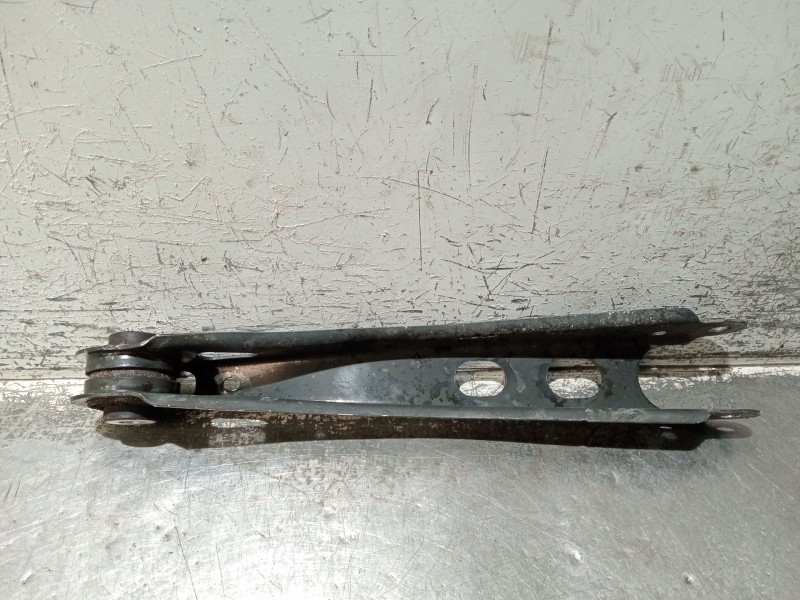 Recambio de brazo suspension inferior trasero derecho para bmw x3 (f25) referencia OEM IAM 33306786978  