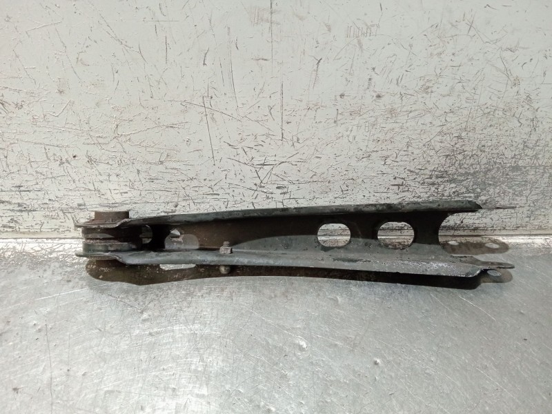 Recambio de brazo suspension inferior trasero izquierdo para bmw x3 (f25) referencia OEM IAM 33306786978  