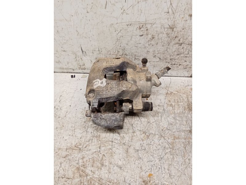 Recambio de pinza freno delantera derecha para dacia sandero referencia OEM IAM   