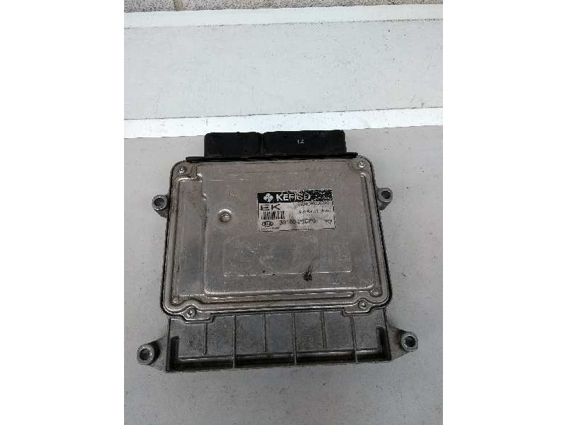 Recambio de centralita motor uce para kia rio 1.4 cat referencia OEM IAM 3910026CF0 9030930912A0 