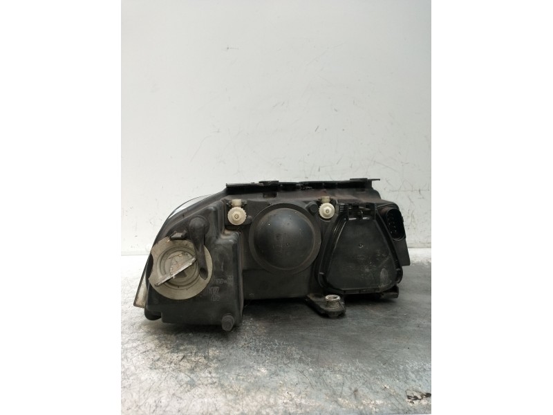 Recambio de faro izquierdo para volkswagen passat b5.5 (3b3) 1.9 tdi referencia OEM IAM 1EL00835001  