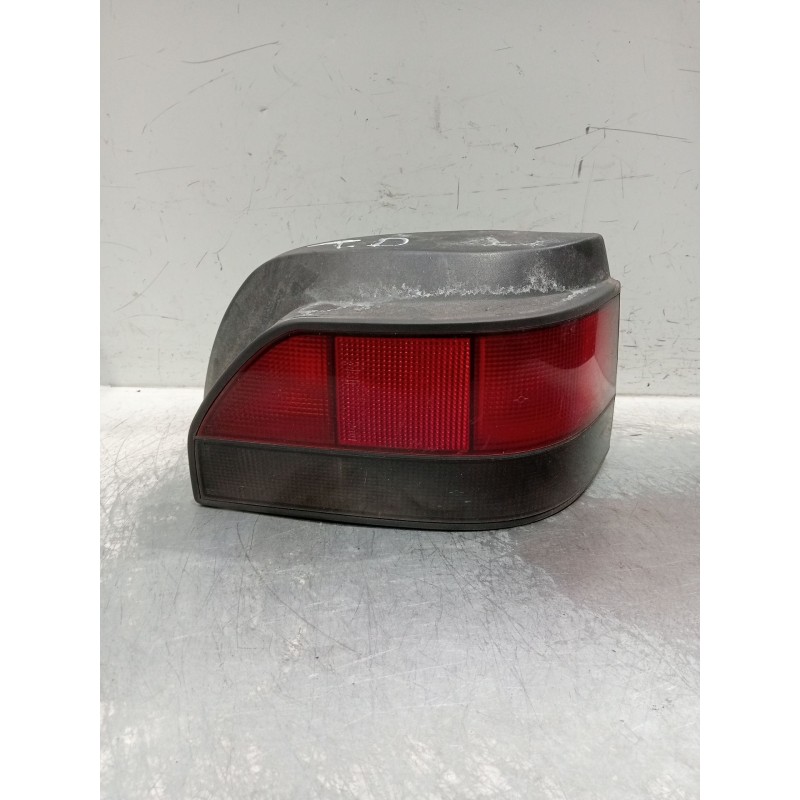 Recambio de piloto trasero derecho para renault clio i (b/c57_, 5/357_) 1.4 referencia OEM IAM   