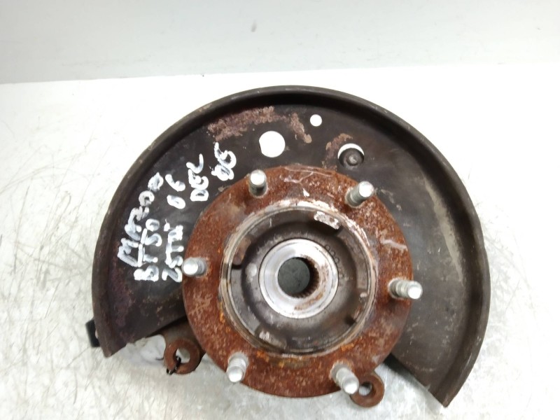 Recambio de mangueta delantera derecha para mazda bt-50 (un) 2.5 turbodiesel cat referencia OEM IAM   