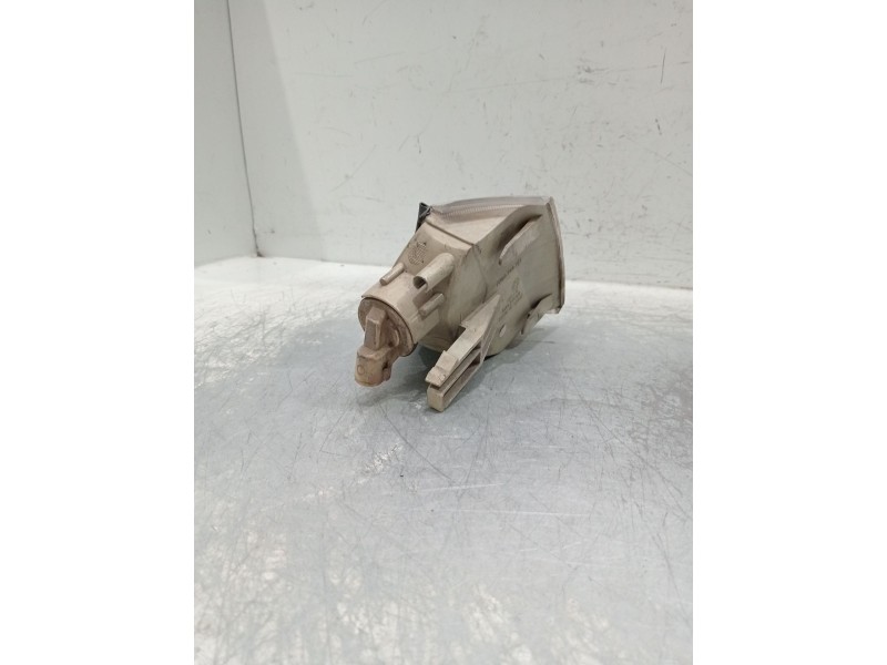 Recambio de piloto delantero izquierdo para renault clio i (b/c57_, 5/357_) 1.4 referencia OEM IAM 67521850  